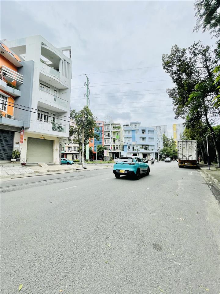 Giá tốt khu vip bình phú  mặt tiền đường 12m  ngang hiếm 4,5m  4 tầng  ở hoặc kinh doanh