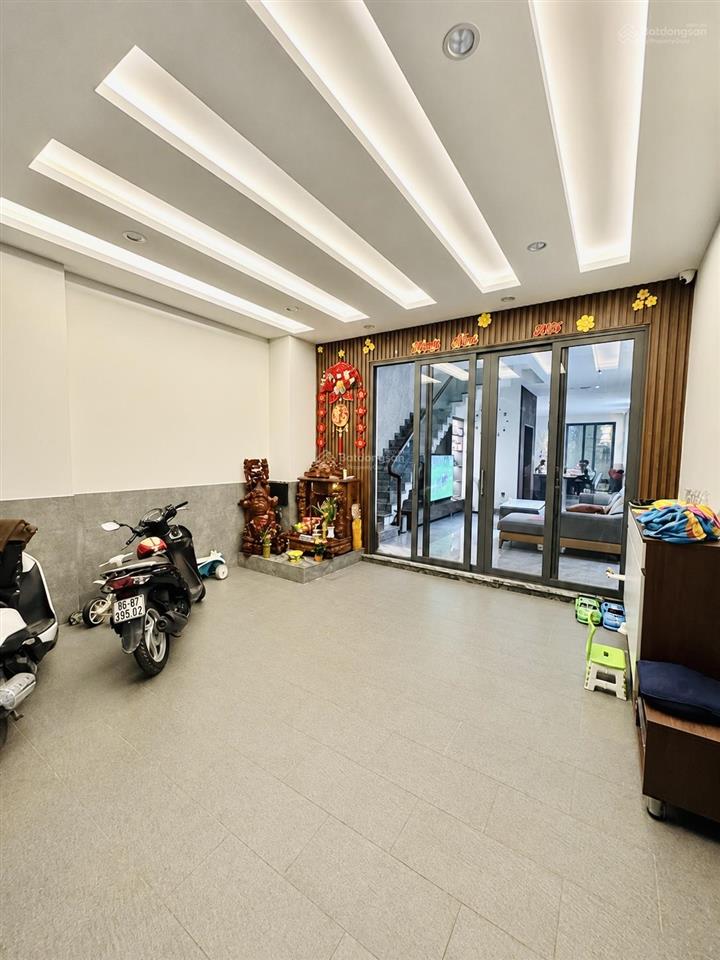 Khu tên lửa  cạnh aeon mall bình tân  4 tầng  5x20m  nội thất cao cấp