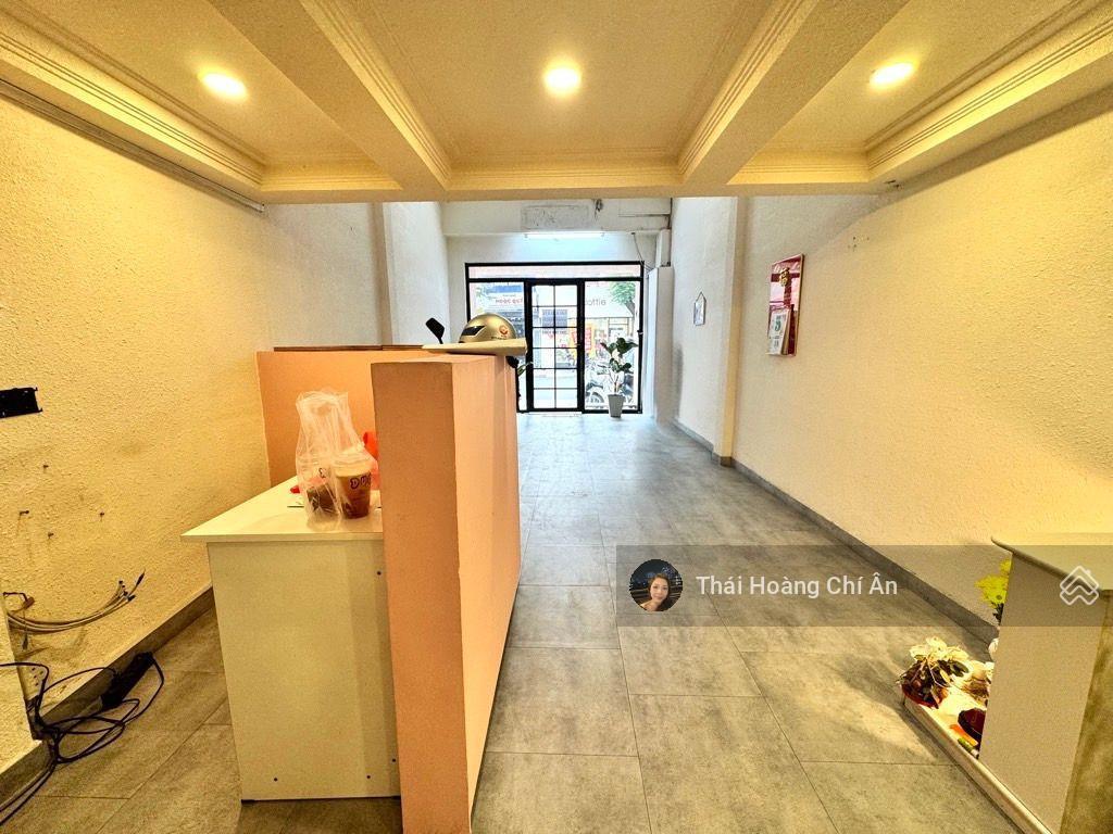 Chỉ 29.8 tỷ! mặt tiền thương hiệu lê văn sỹ 60m2  4 tầng  sổ vuông  công chứng ngay