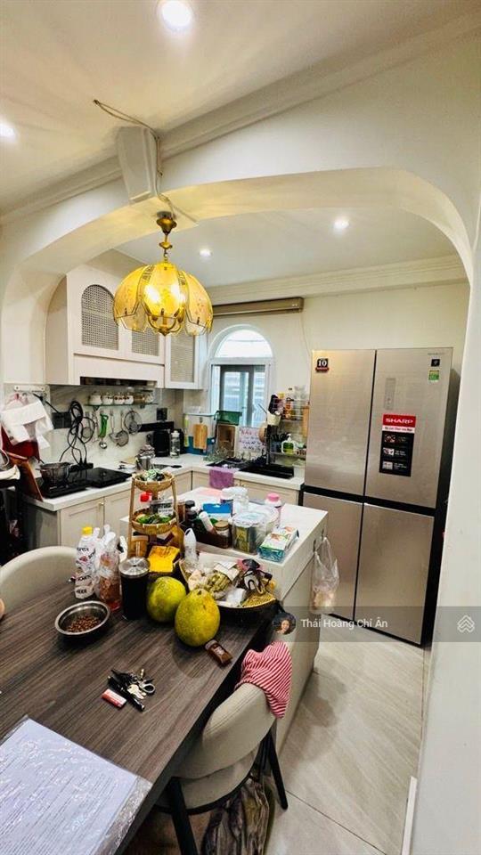 Bán nhà lê văn sỹ phú nhuận  ngang 7.7m hiếm có  3 tầng đúc  tặng full nội thất