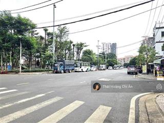 Mặt tiền tôn thất thuyết q4  đối diện công viên quận 4  đường 20m  72m2  18 tỷ