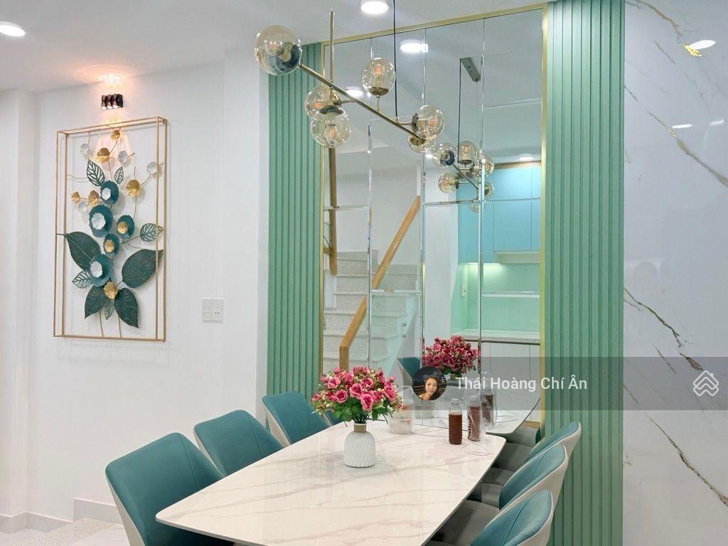 Bán nhà phú nhuận  thích quảng đức  hẻm xe hơi thông  60m2  tặng full nội thất  9.8 tỷ