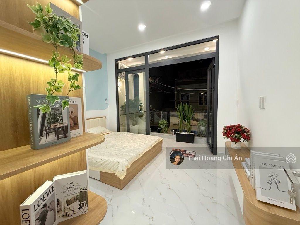 Bán nhà phú nhuận  thích quảng đức  hẻm xe hơi thông  60m2  tặng full nội thất  9.8 tỷ