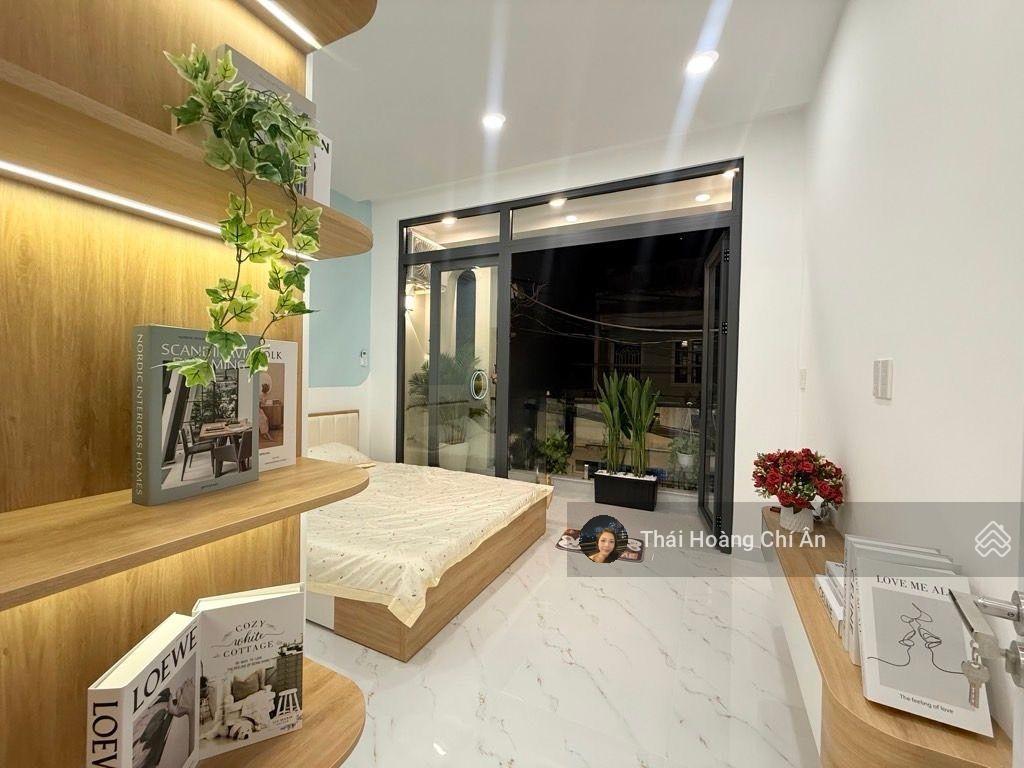 Bán nhà phú nhuận  thích quảng đức  hẻm xe hơi thông  60m2  tặng full nội thất  9.8 tỷ