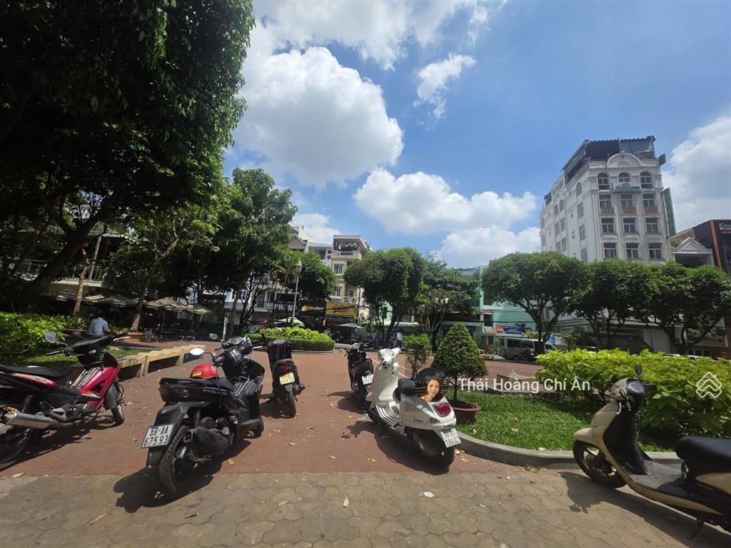 Chủ ngộp thở hạ 18.5 tỷ nhà phố hẻm xe hơi 285 cmt8 quận 10 (sát hà đô)