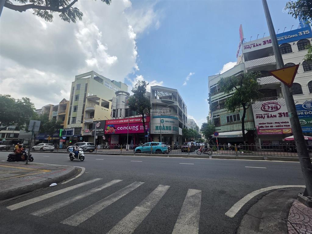 Bán nhà 2 mt hoàng diệu q4 sát q1 29 tỷ