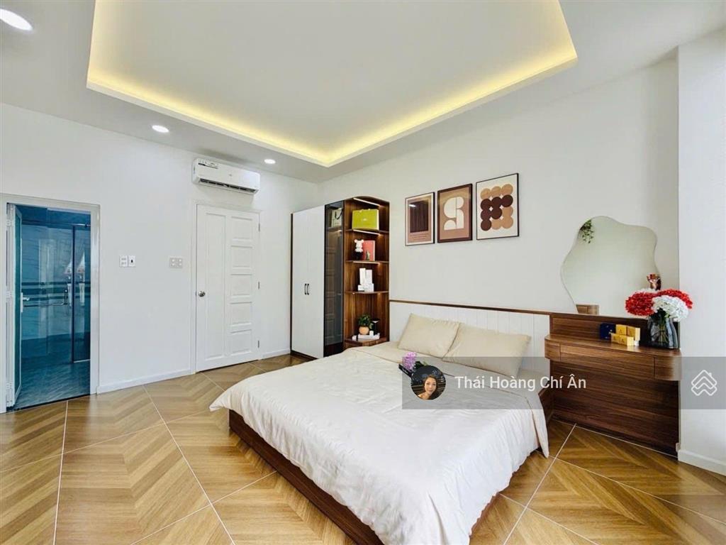 Bán nhà mới xây gò vấp 93m2 (5.3x19m), 5 tầng ngay chợ hạnh thông tây giảm còn 7.7 tỷ