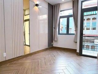 Nhà mới 5 tầng kế bên công viên khánh hội q4  chỉ 4,95 tỷ  sang q1 5 phút
