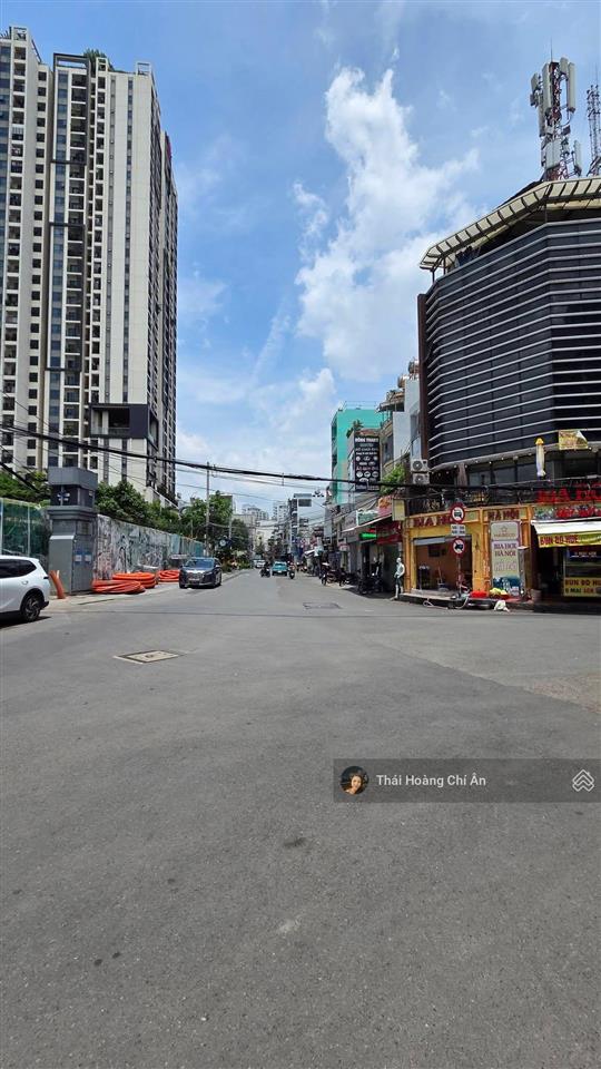 Chủ ngộp bán gấp 19 tỷ! nhà ngang 18m cực hiếm hẻm 285 cmt8 hẻm to như mặt tiền đối diện hà đô