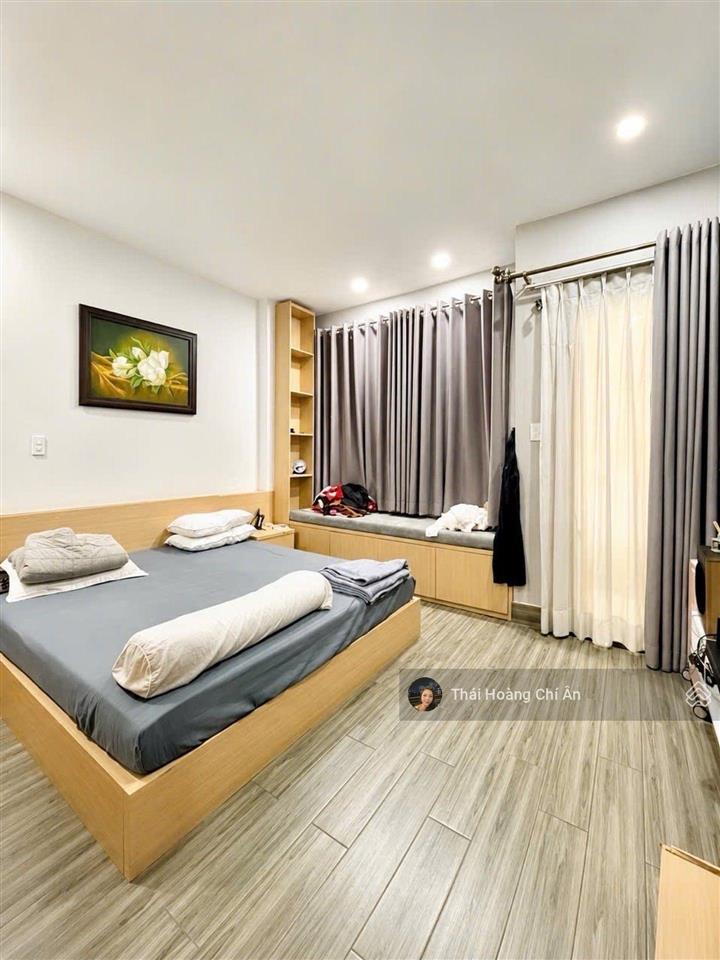 Nhà hxh 2 mặt hẻm mới 4 tầng kế công viên khánh hội q4 13,2 tỷ