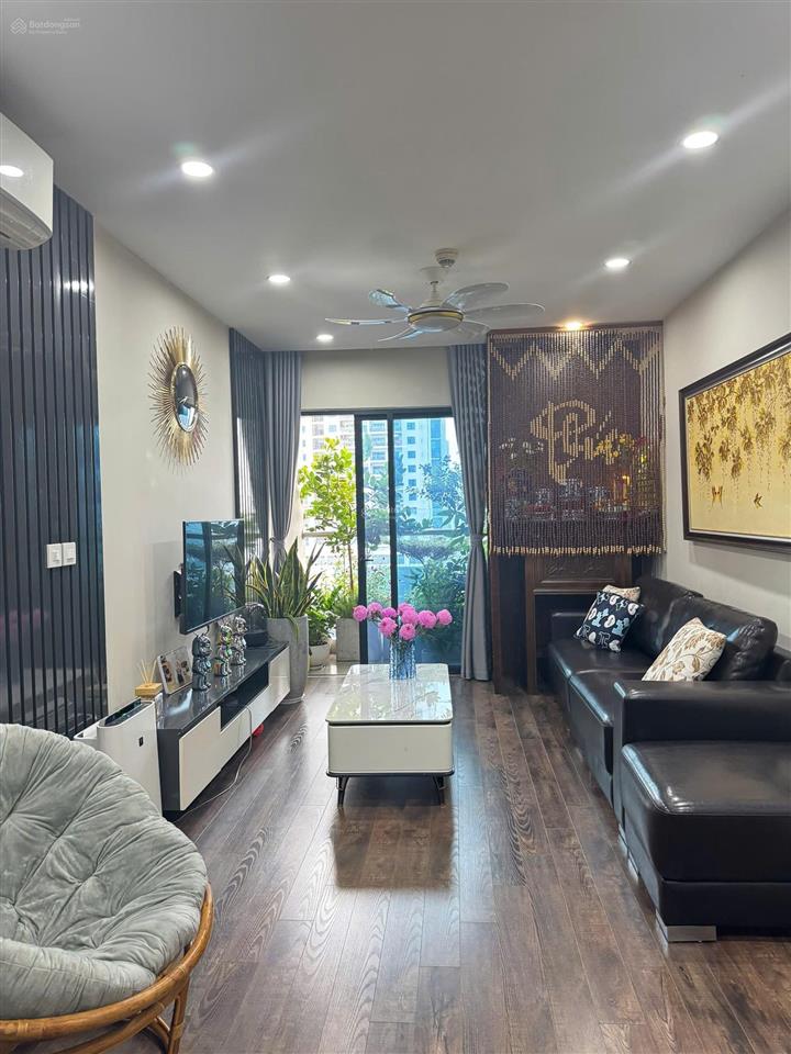 O968127636 bán căn hộ cc phố chùa láng  50m2  2 ngủ, 2wc, đống đa, gần đại học ngoại thương