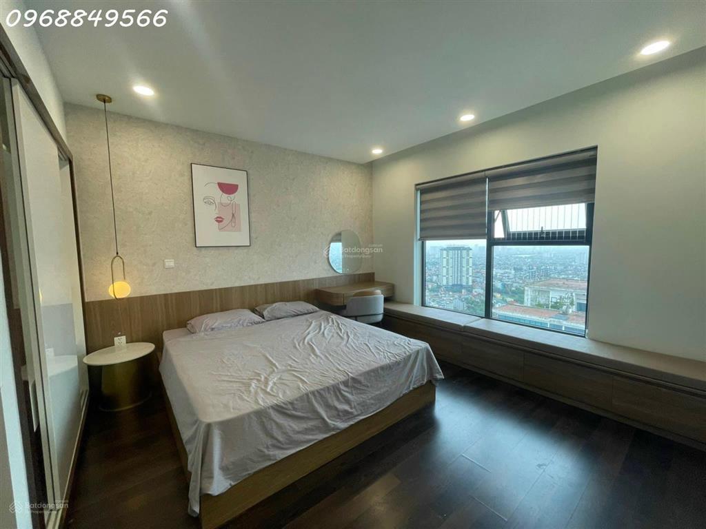 Bán căn hộ tòa a10 nguyễn chánh, nam trung yên diện tích 103m2, 3pn căn góc  đủ nội thất, sẵn sổ