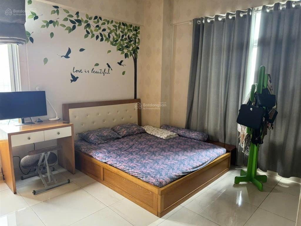 Bán căn góc 2pn parcspring  nhà thoáng mát tầng đẹp và để lại nội thất giá tốt chỉ từ 4.3tỷ