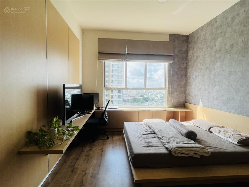 Chủ gửi bán nhanh 3pn2wc 102m2 the krista, view thoáng giá 7 tỷ, sổ hồng sẵn công chứng ngay