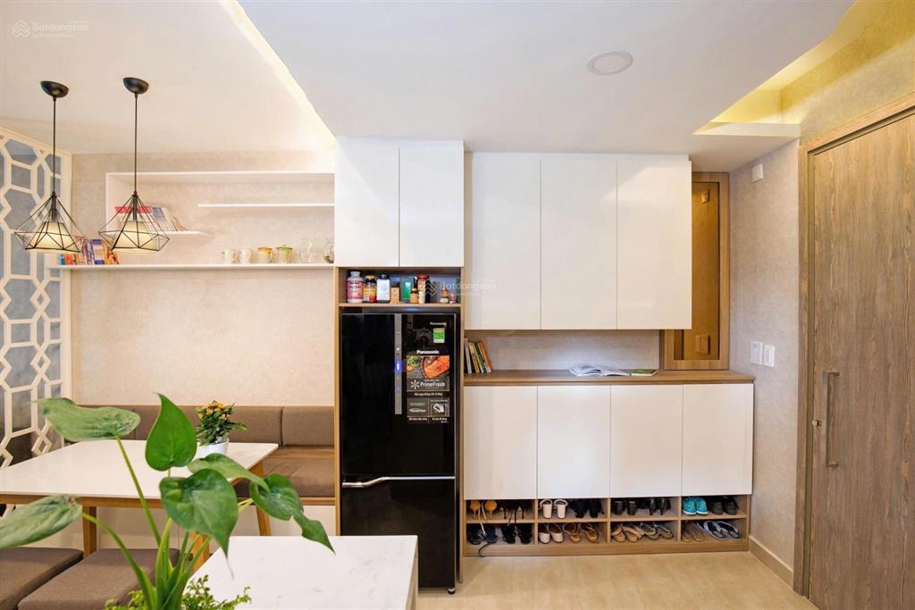 Cực hiếm duy nhất 1 căn  chính chủ gửi bán căn hộ kris vue 1pn tầng trung, có nội thất giá 4.1tỷ