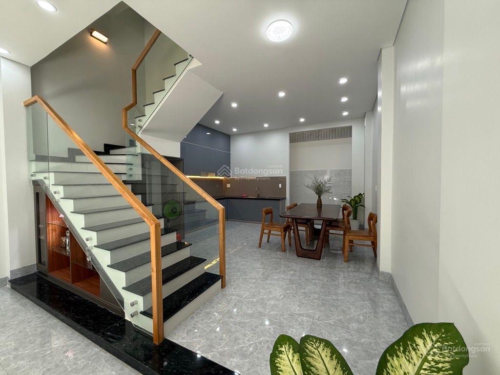 Bán nhà 3 tầng ngay galaxy nguyễn văn quá vị trí trung tâm, sát gò vấp tân bình tân phú