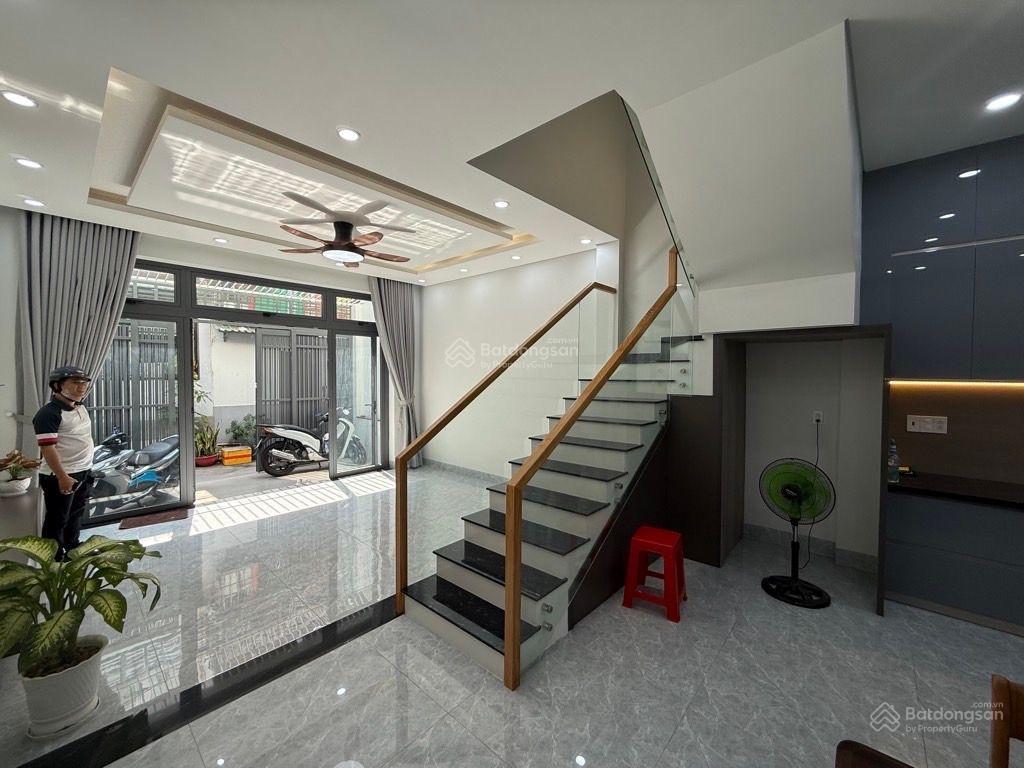 Bán nhà 3 tầng ngay galaxy nguyễn văn quá vị trí trung tâm, sát gò vấp tân bình tân phú