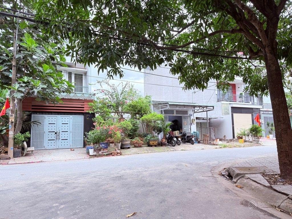 Nguyễn văn quá sát bờ kè tham lương, hồ chí minh khu đồng bộ hiếm nhà bán