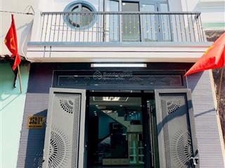 . nhà mặt tiền kinh doanh ht17 2 tầng đẹp nở hậu tài lộc