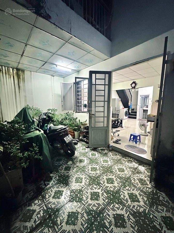 46m chỉ 2.45 tỷ nhà btct ở ngay hẻm 3 gác lê văn khương