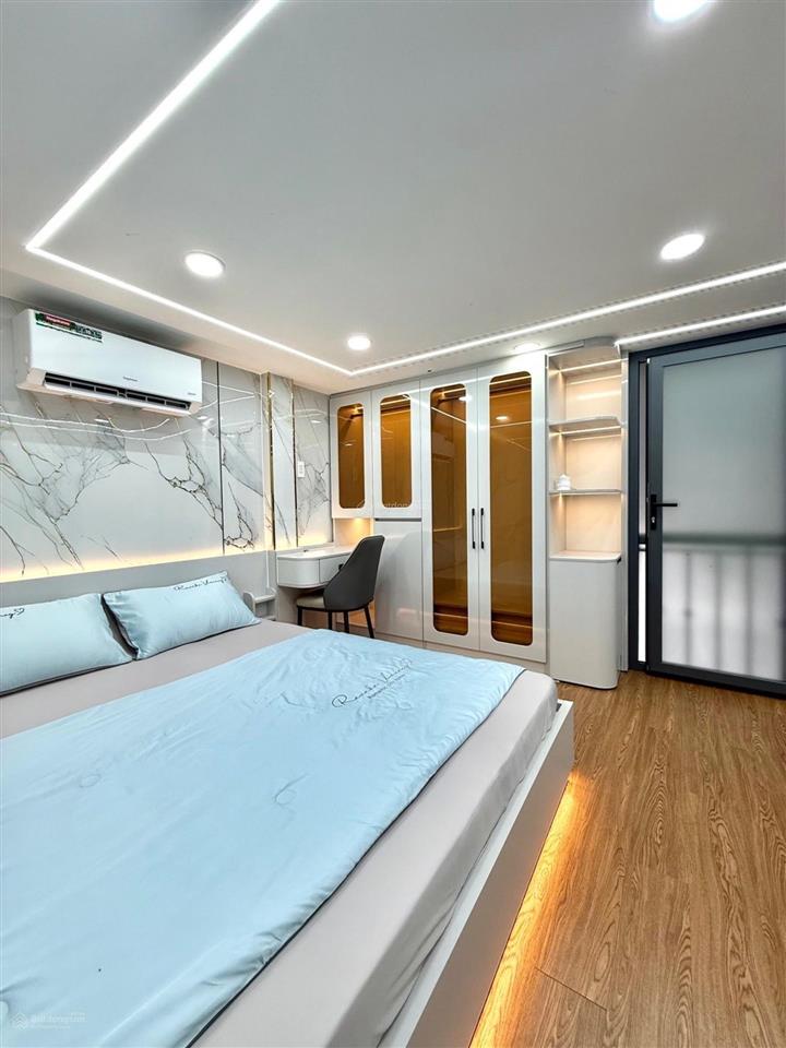 Hẻm xe hơi nhà đẹp 64m², chỉ 4,95 tỷ, tân chánh hiệp, q12