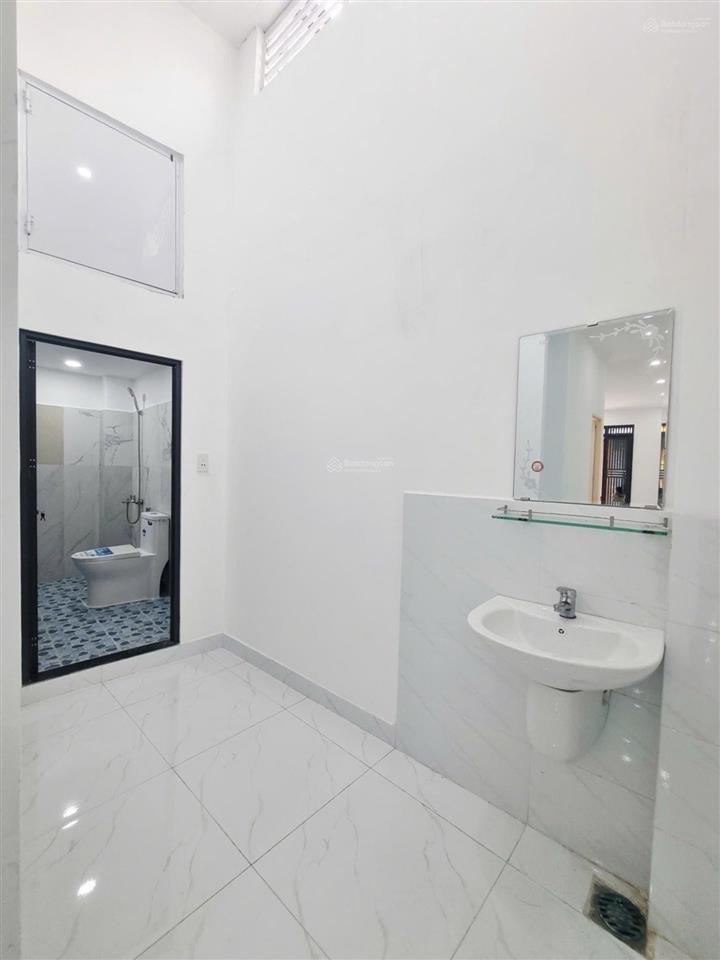 Nhà mới hẻm xe hơi huỳnh thị hai, 5.4x15m