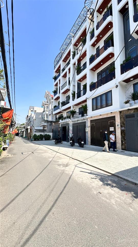 Nhà mới lê thị riêng 5 tầng thang máy chỉ 8,3 tỷ