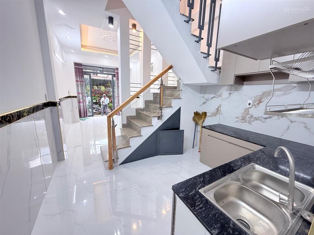 Nhà mới hxh nguyễn thị kiểu 4pn sổ chung vi bằng 2,18 tỷ