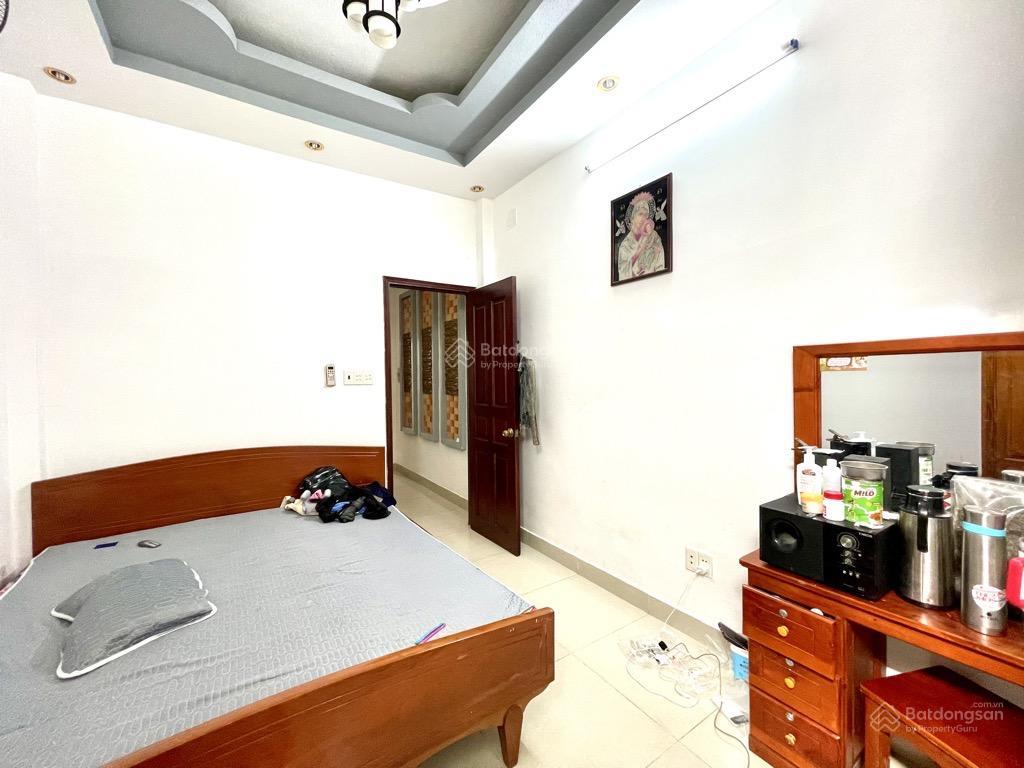 Giảm 100tr nhà 3 tầng 72m2 ô tô tránh tặng nội thất 5,7 tỷ