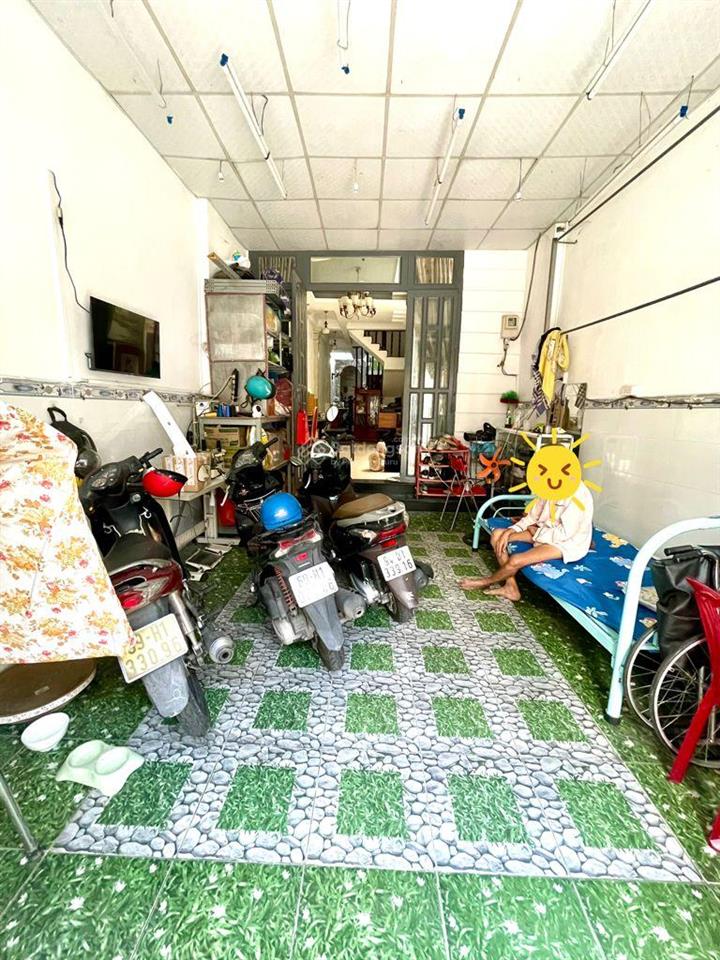 Giảm 100tr nhà 3 tầng 72m2 ô tô tránh tặng nội thất 5,7 tỷ