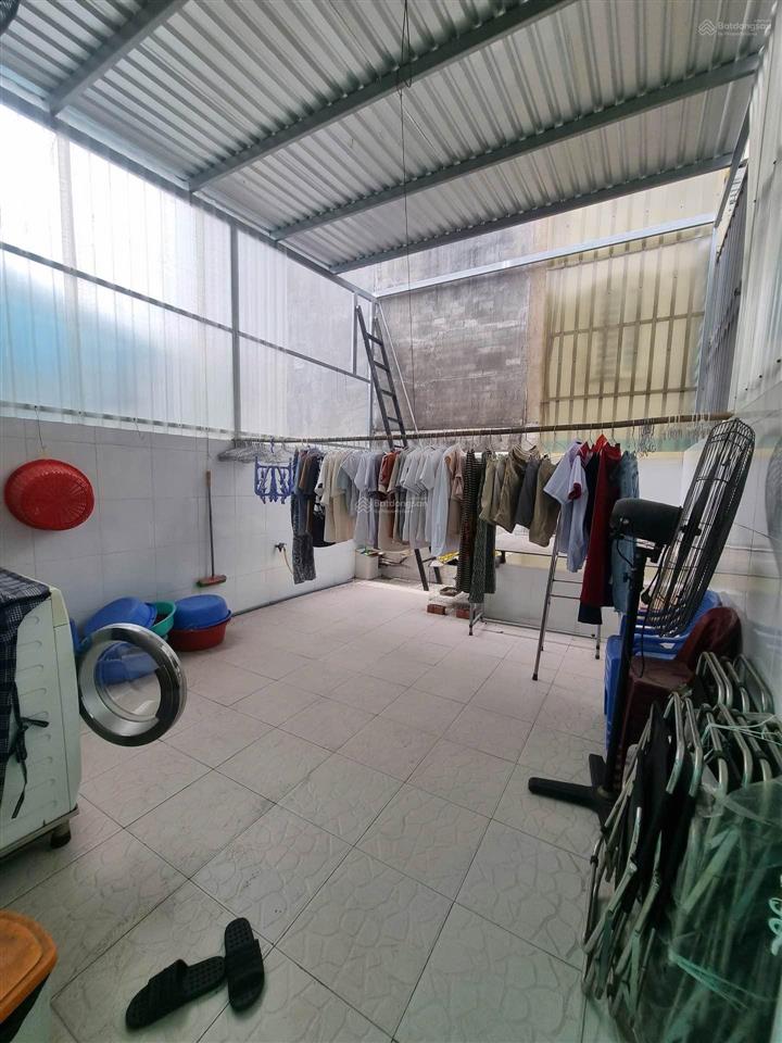 Giảm giá 5,7 tỷ tl nhà 5 tầng mt nội bộ nguyễn ảnh thủ ngay chợ đông quang