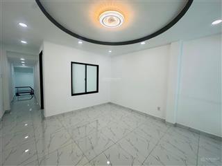 1.99 tỷ nhà hxh đông hưng thuận 4x26m nở hậu 5m 4pn