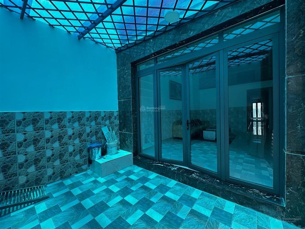 1.99 tỷ nhà hxh đông hưng thuận 4x26m nở hậu 5m 4pn