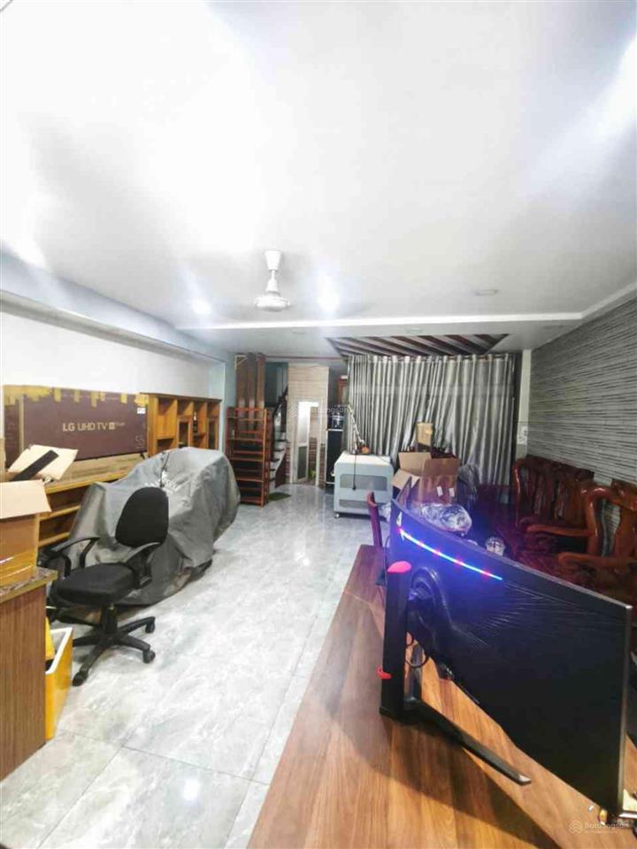 Mặt tiền thuận tiện kinh doanh, buôn bán đa ngành nghề ngang 5m cực hiếm!
