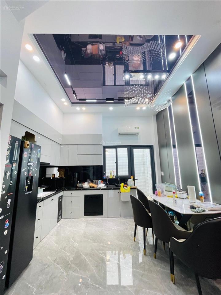 Chủ giảm mạnh còn 6,2 tỷ nhà 3 lầu smart home hẻm ô tô thới an 18 quận 12