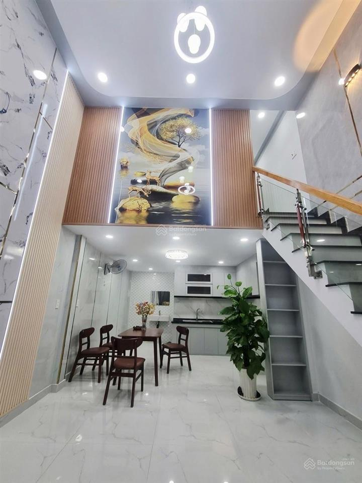 Nhà đẹp ht45 2 tầng hẻm xe hơi shr giảm còn 2,999 tỷ