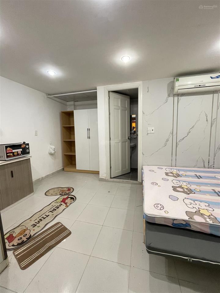 Bán chdv huỳnh văn bánh, pn, doanh thu 1 tỷ/năm  4,8x16m  6 tầng  13 phòng full nội thất  hxh