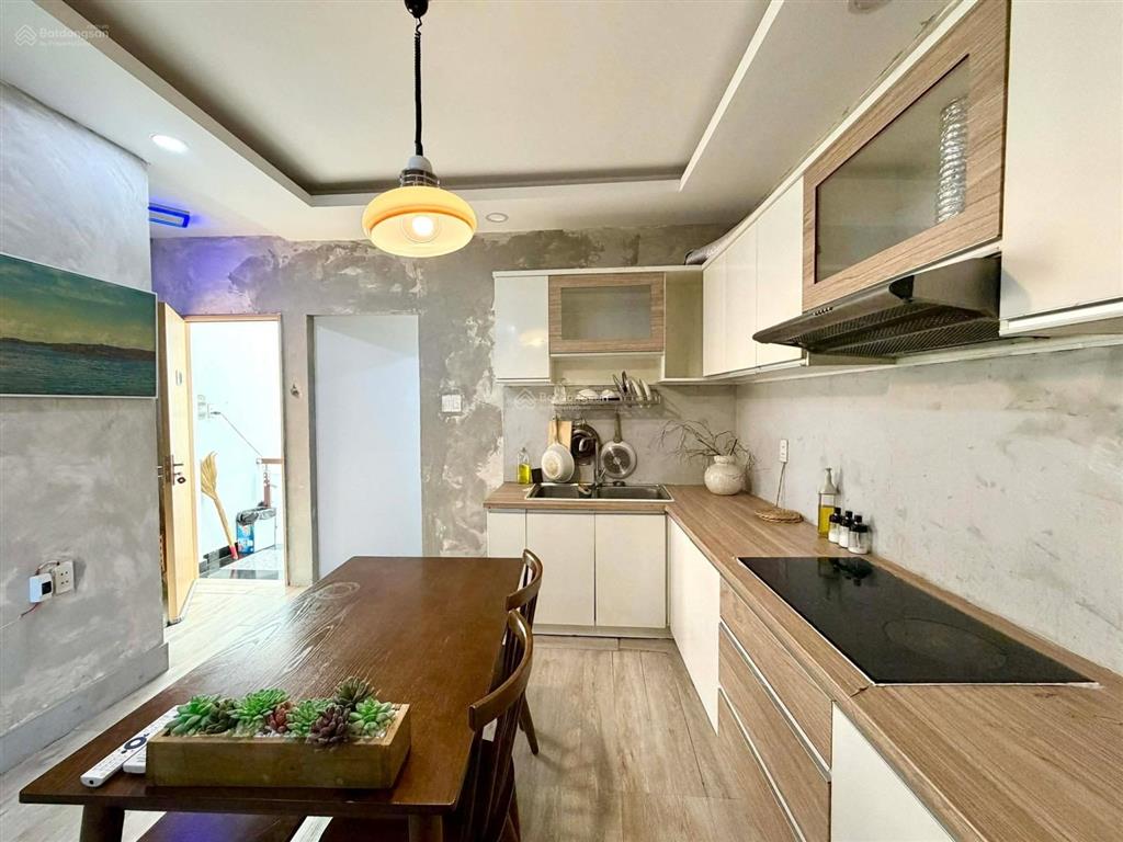 Bán nhà khu phan xích long  hẻm xe tải  5 tầng  5 phòng chdv  khoán 300tr/năm 11,5 tỷ