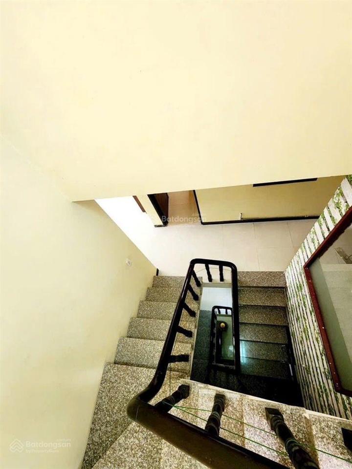 Bán nhà thành thái quận 10, 4 tầng 44m2, nở hậu 7m, sát hẻm xe hơi chỉ 6,6 tỷ