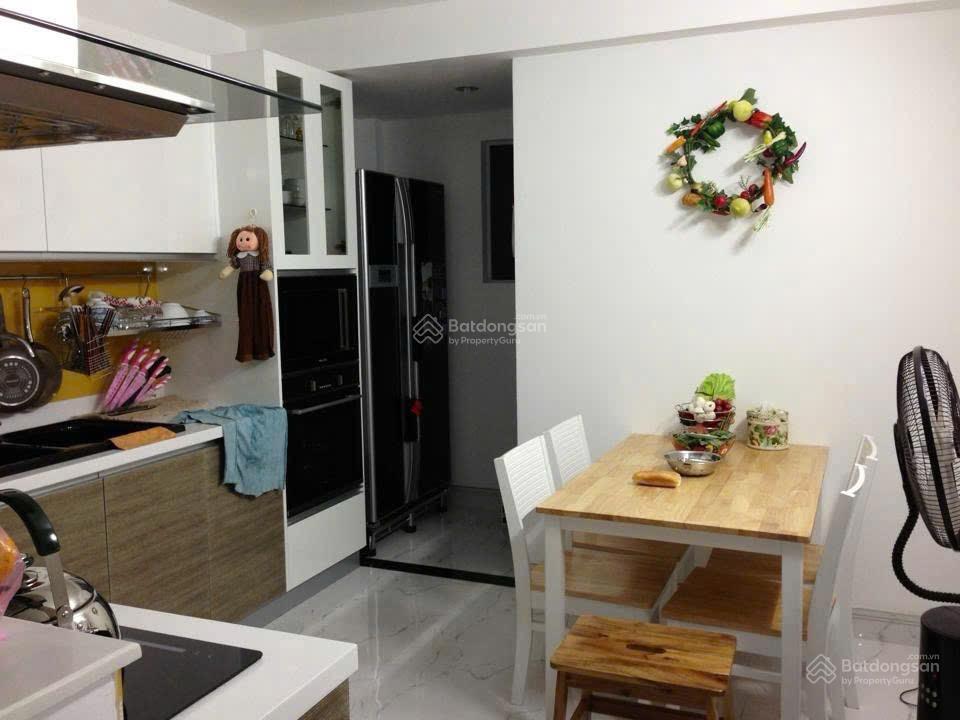 Bán nhà đường huỳnh văn bánh  xe hơi ngủ trong nhà  45m2  5 tầng  mới đẹp ở ngay