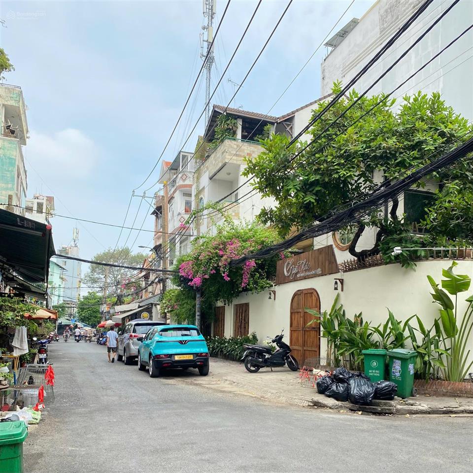 Bán toà căn hộ dịch vụ đường tô hiến thành, phường hoà hưng, 12 phòng, hẻm xe tải , 62m2  4,2x18