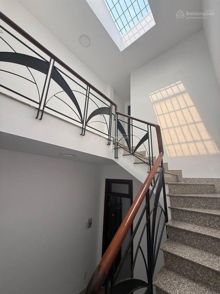 Ngay cư xá bắc hải, phường 15, quận 10, hẻm 6m ô tô, 4 tầng, 4pn, 56m2, giá 12,7 tỷ