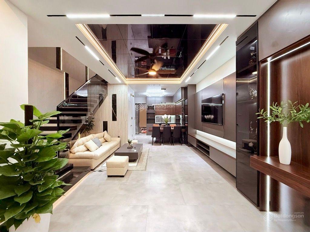 Đối diện hà đô centrosa quận 10, mới đep ở ngay, ô tô tới nhà, 62m2, ngang 5,2m, full nội thất