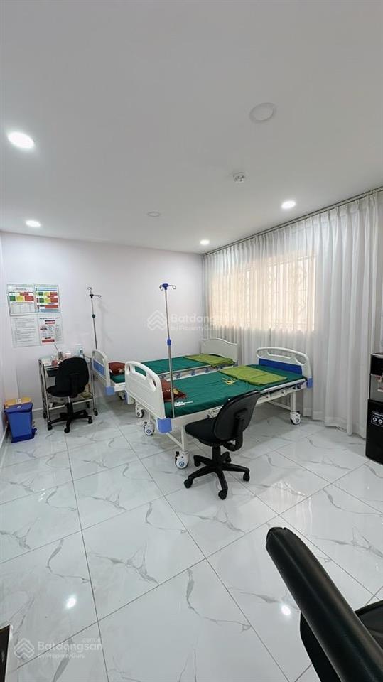 Bán nhà mặt tiền khu cư xá bắc hải  gần 6,6 x15 10 phòng ngủ + mặt bằng kinh doanh  chì 16,8 tỷ