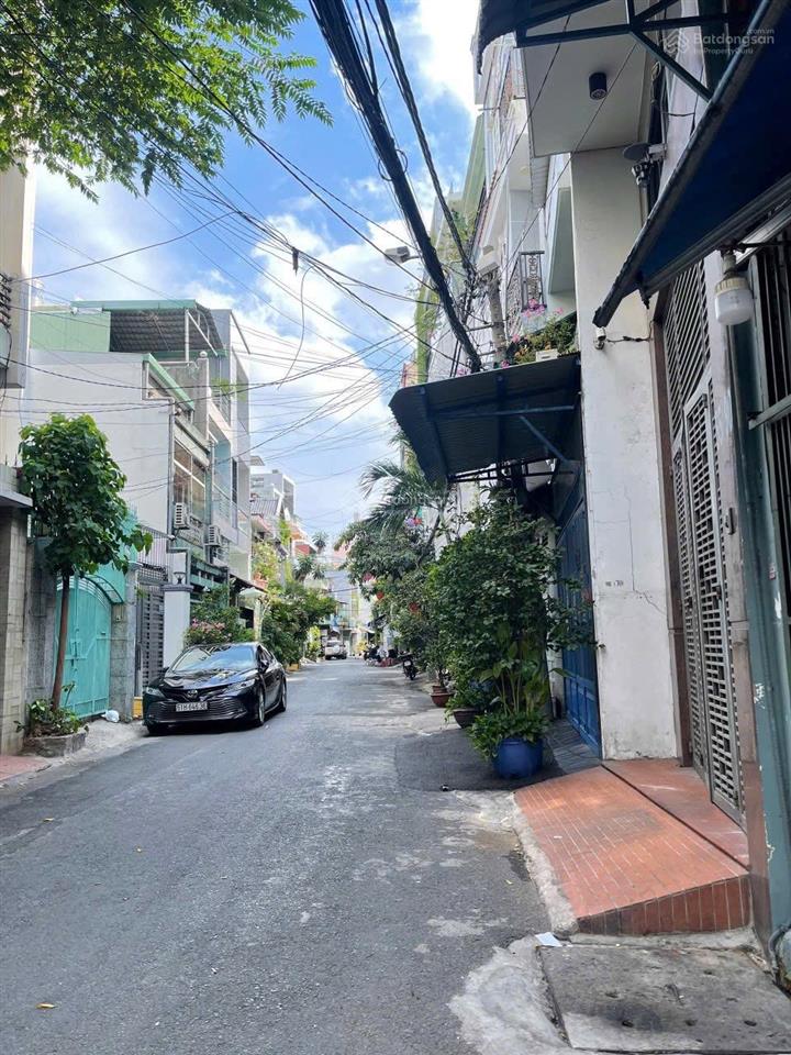Bán nhà đường 3 tháng 2, quận 10, hẻm ô tô, 2 tầng, 51m2 (3.5x15), giá 9 tỷ