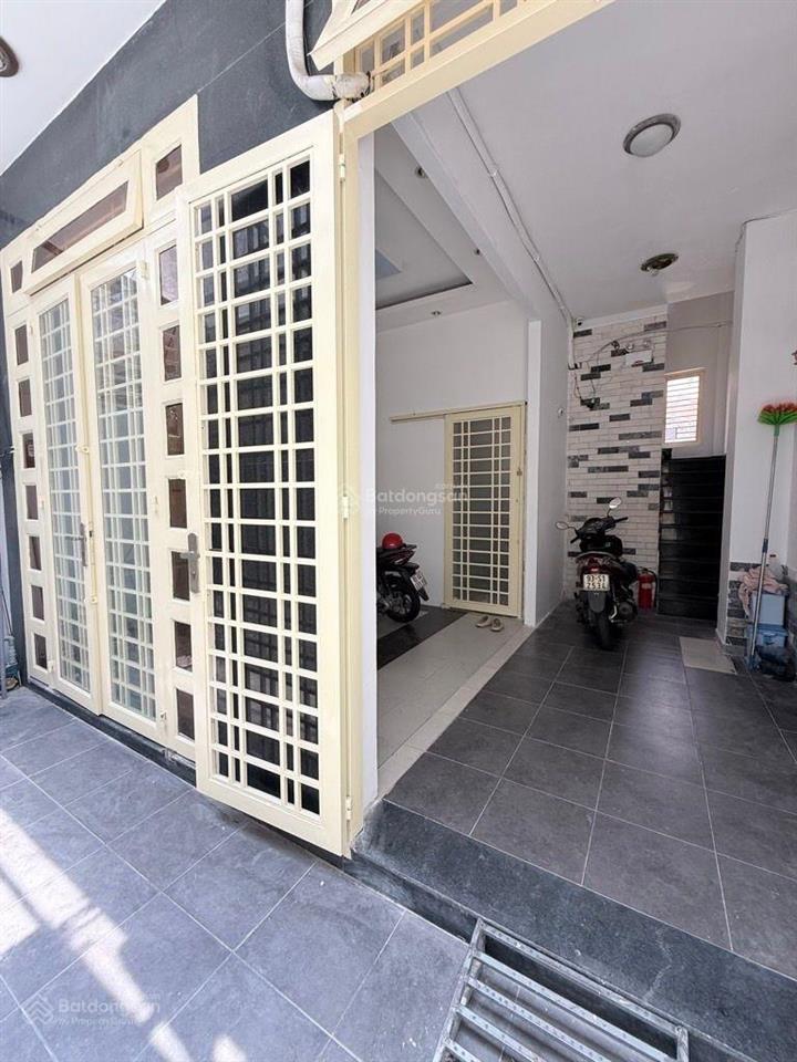 Bán chdv cách mạng tháng 8, quận 3, 4 tầng, 6 phòng, 5,3x10 , thu nhập 24 triệu/tháng, giá 9,5 tỷ