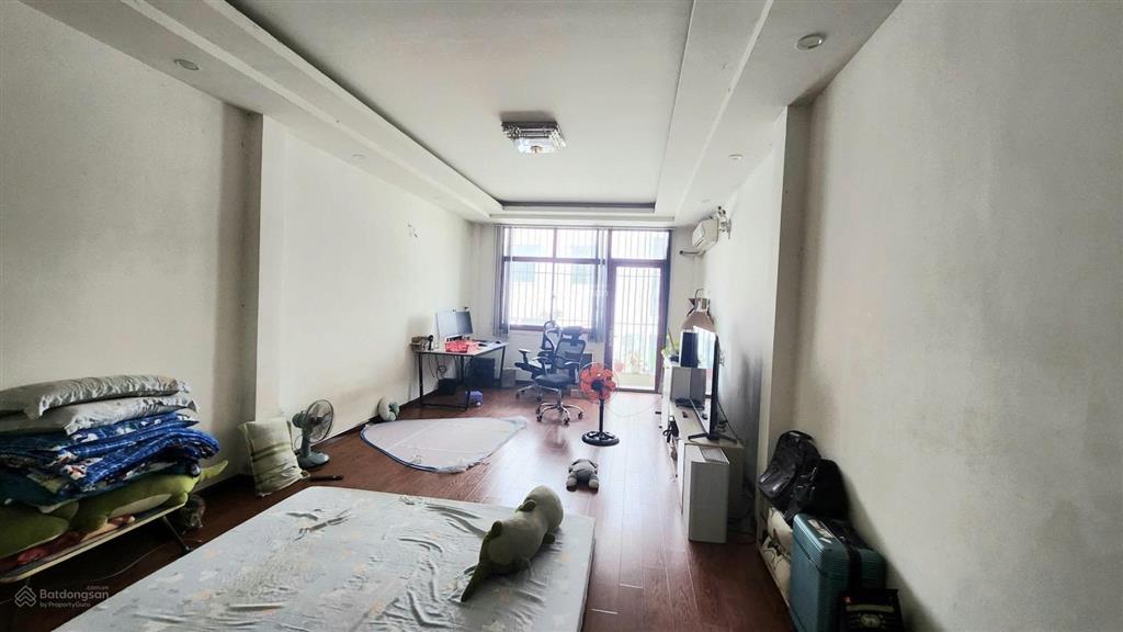 Bán nhà quận 10,sát đường 3 tháng 2, lý thường kiệt, 4 tầng, 5pn, 65m2 (4x16), nở hậu, giá 12.9 tỷ