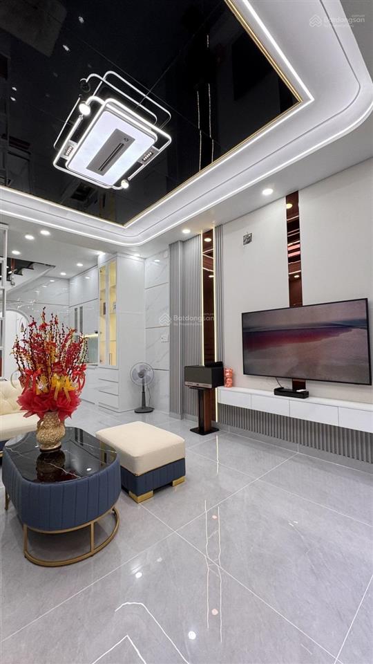 Bán nhà khu đầm sen, quận 11, hẻm ô tô thông, góc 3 mặt thoáng, 46m2 (4.1x12), 2 tầng
