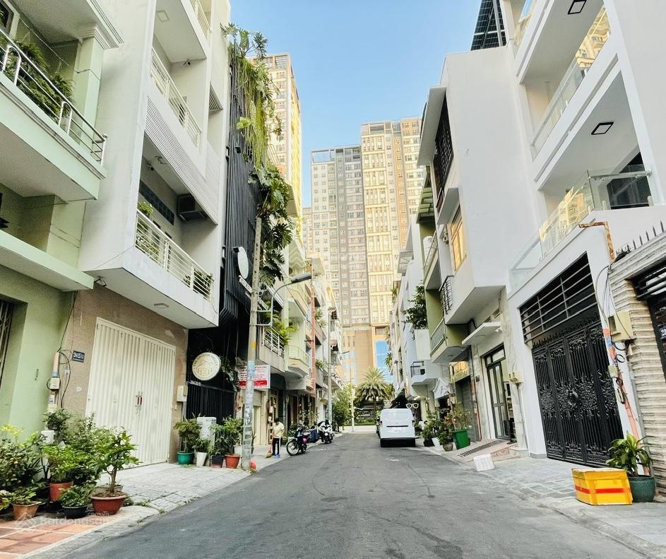 Bán nhà lý thường kiệt, quận 10, gần xi grand court, gara ô tô, 5 tầng, 6pn, 64m2 (4x16), giá nhỉnh