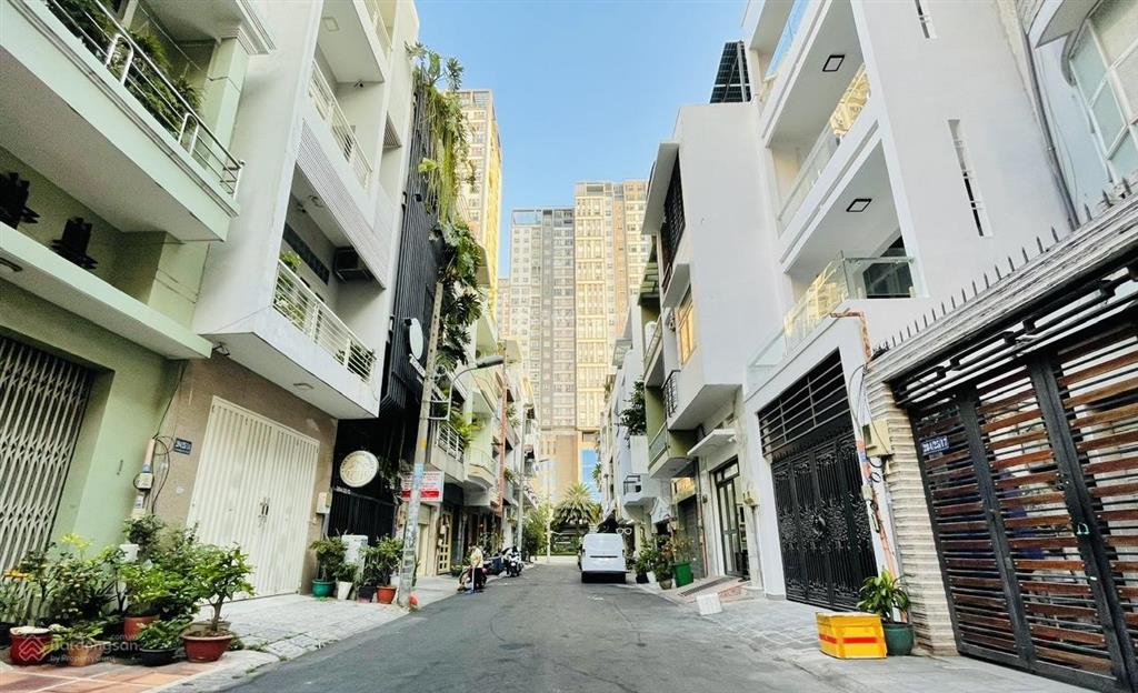 Bán nhà lý thường kiệt, quận 10, gần xi grand court, gara ô tô, 5 tầng, 6pn, 64m2 (4x16), giá nhỉnh